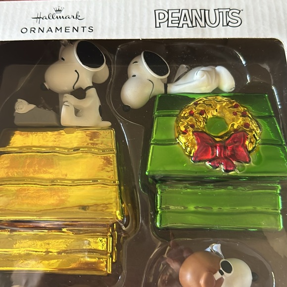 Hallmark Peanuts Christmas Ornaments - Picture 6 of 9